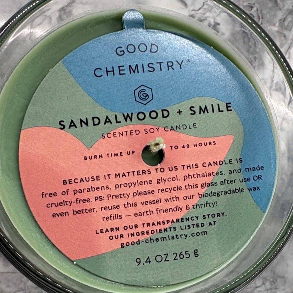 Good Chemistry Green sandalwood + Smile Scented Candle - Picture 2 of 4